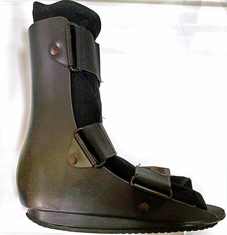 BOTA WALKER INMOVILIZADORA DE TOBILLO - CORTA